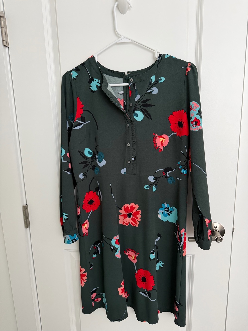 LOFT Dark Green Long-Sleeve Floral Shift Dress - Red & Teal Flowers